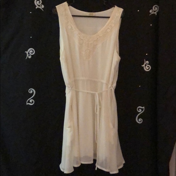 Papaya Dresses & Skirts - Papaya dress